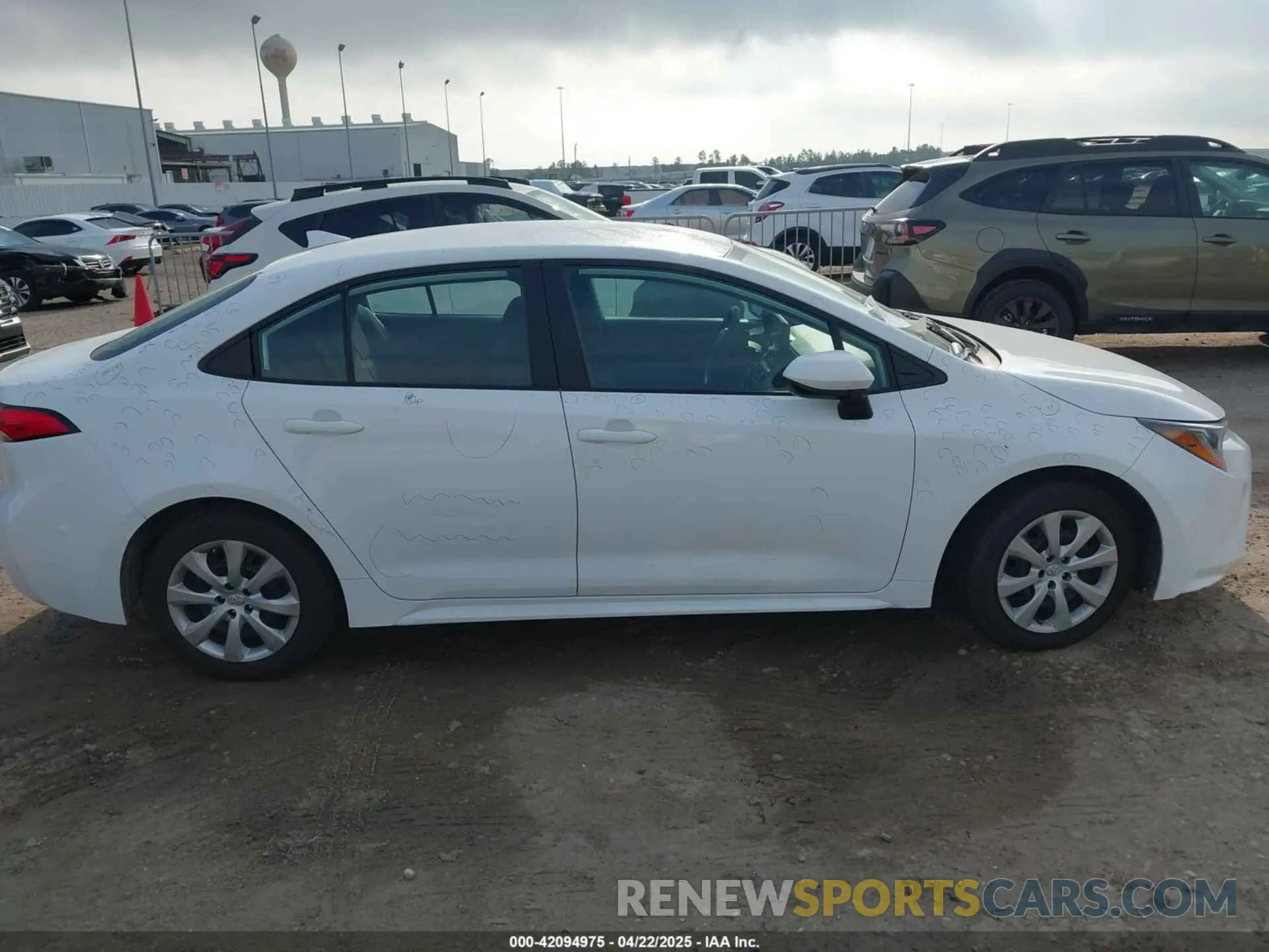 12 Photograph of a damaged car 5YFEPMAE9NP357743 TOYOTA COROLLA 2022