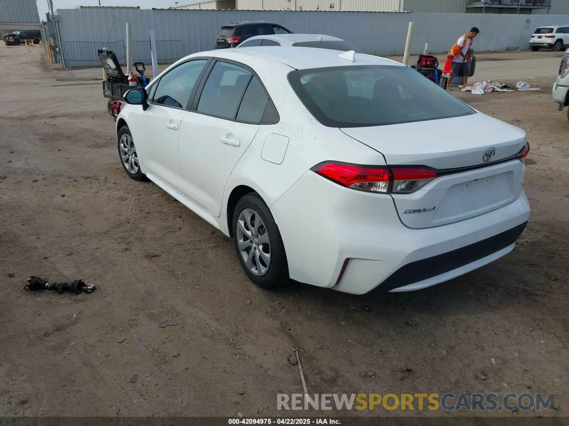 3 Photograph of a damaged car 5YFEPMAE9NP357743 TOYOTA COROLLA 2022