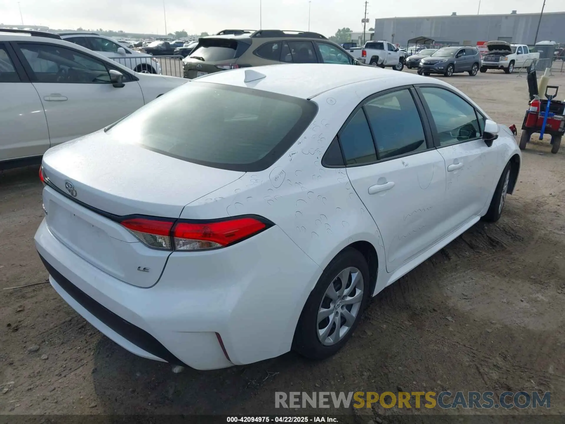 4 Photograph of a damaged car 5YFEPMAE9NP357743 TOYOTA COROLLA 2022
