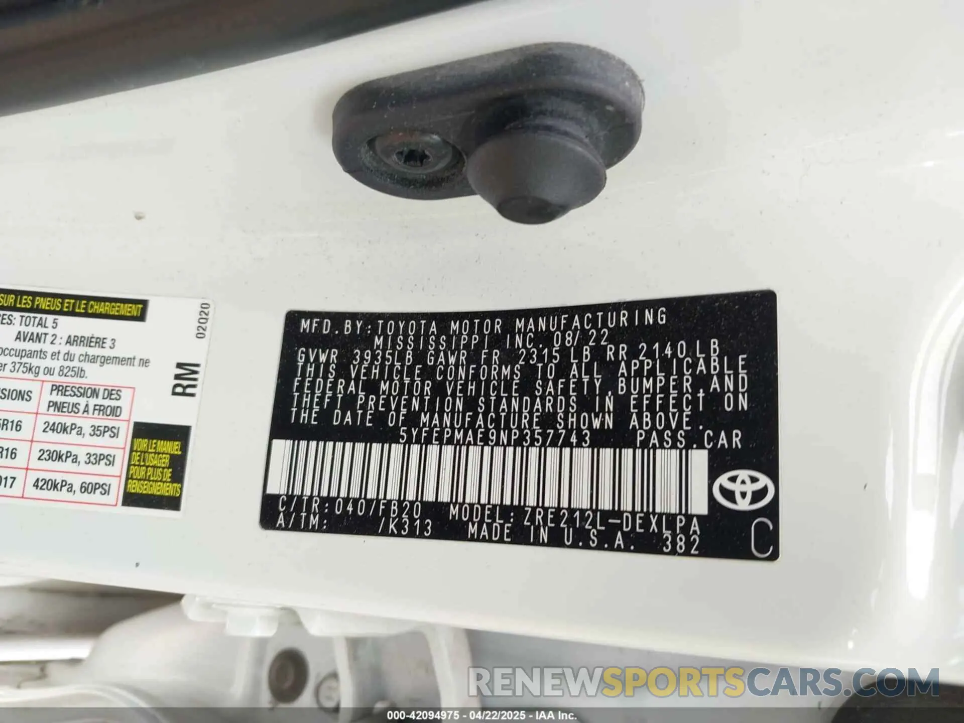 9 Photograph of a damaged car 5YFEPMAE9NP357743 TOYOTA COROLLA 2022