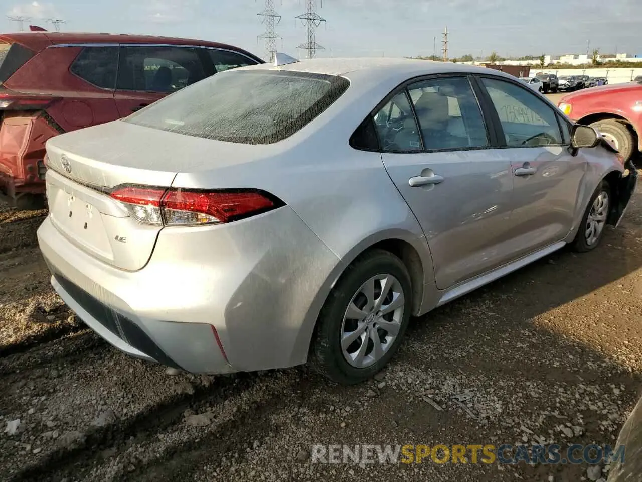 3 Photograph of a damaged car 5YFEPMAE9NP361971 TOYOTA COROLLA 2022