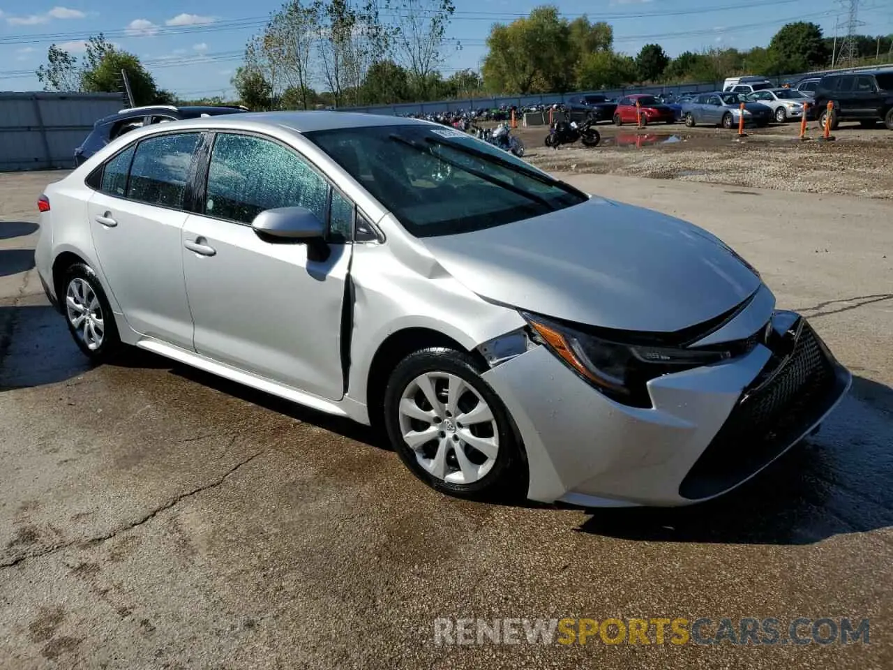 4 Photograph of a damaged car 5YFEPMAE9NP361971 TOYOTA COROLLA 2022