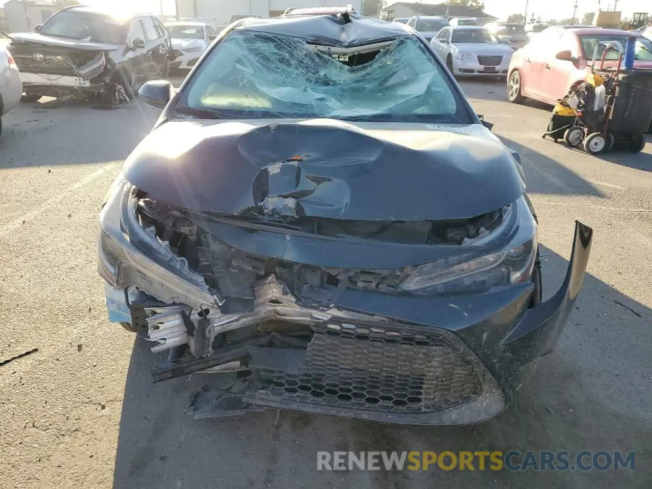 5 Photograph of a damaged car 5YFEPMAE9NP365406 TOYOTA COROLLA 2022