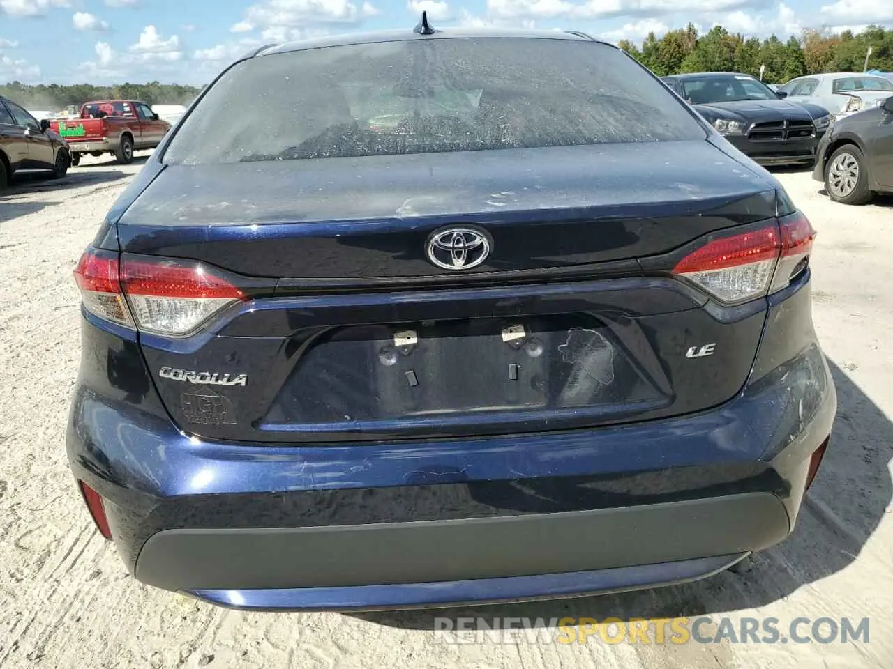 6 Photograph of a damaged car 5YFEPMAE9NP367771 TOYOTA COROLLA 2022