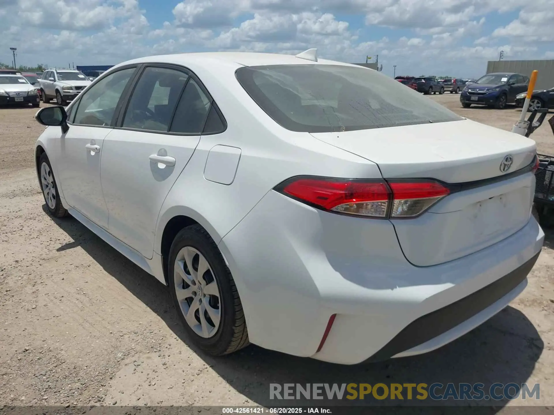3 Photograph of a damaged car 5YFEPMAE9NP368709 TOYOTA COROLLA 2022