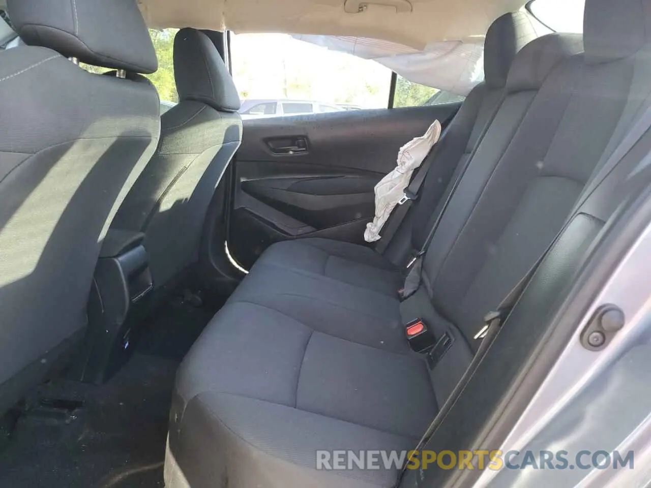 10 Photograph of a damaged car 5YFEPMAE9NP369861 TOYOTA COROLLA 2022
