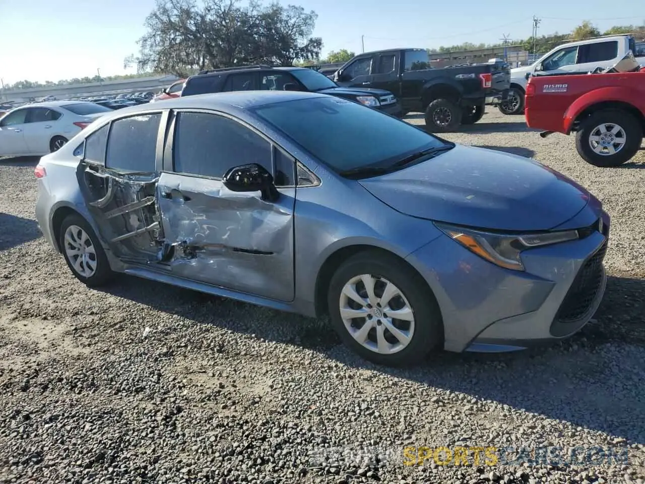 4 Photograph of a damaged car 5YFEPMAE9NP369861 TOYOTA COROLLA 2022