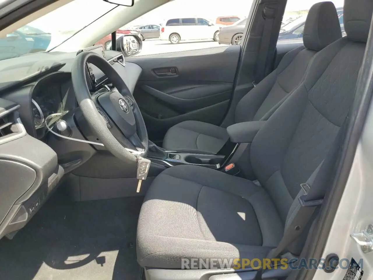 7 Photograph of a damaged car 5YFEPMAE9NP370735 TOYOTA COROLLA 2022