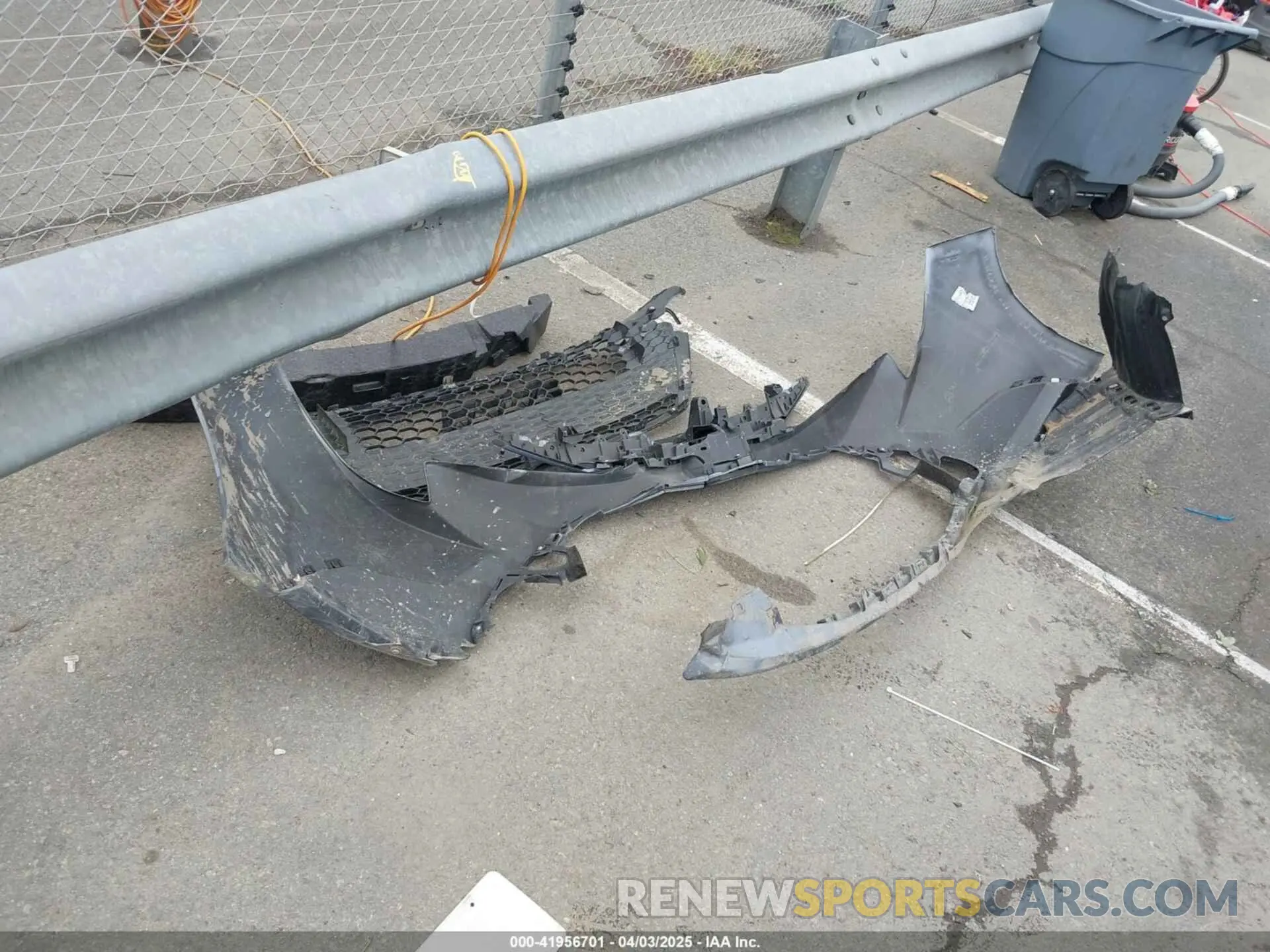 12 Photograph of a damaged car 5YFEPMAE9NP373747 TOYOTA COROLLA 2022