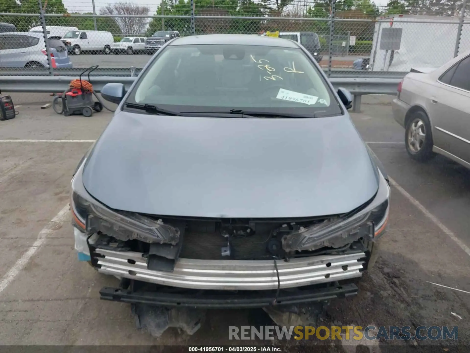 13 Photograph of a damaged car 5YFEPMAE9NP373747 TOYOTA COROLLA 2022