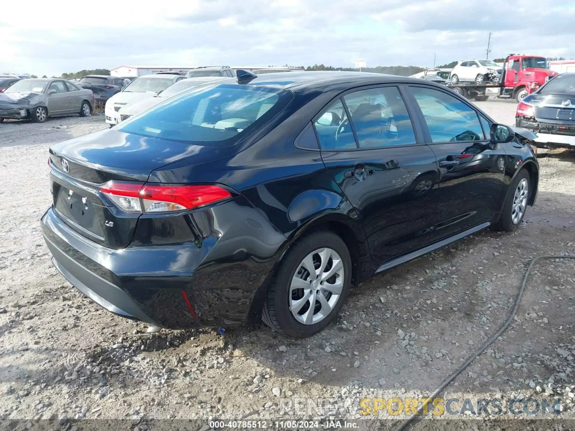 4 Photograph of a damaged car 5YFEPMAE9NP373957 TOYOTA COROLLA 2022