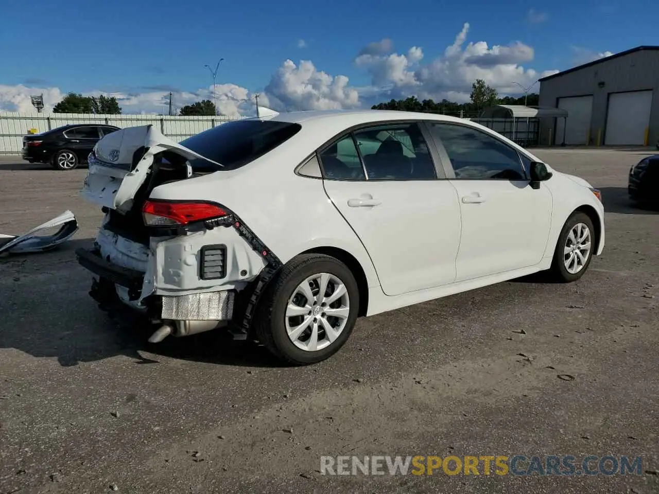 3 Photograph of a damaged car 5YFEPMAE9NP381069 TOYOTA COROLLA 2022