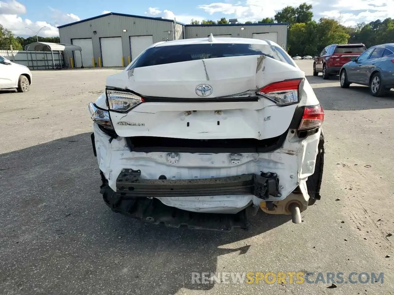 6 Photograph of a damaged car 5YFEPMAE9NP381069 TOYOTA COROLLA 2022