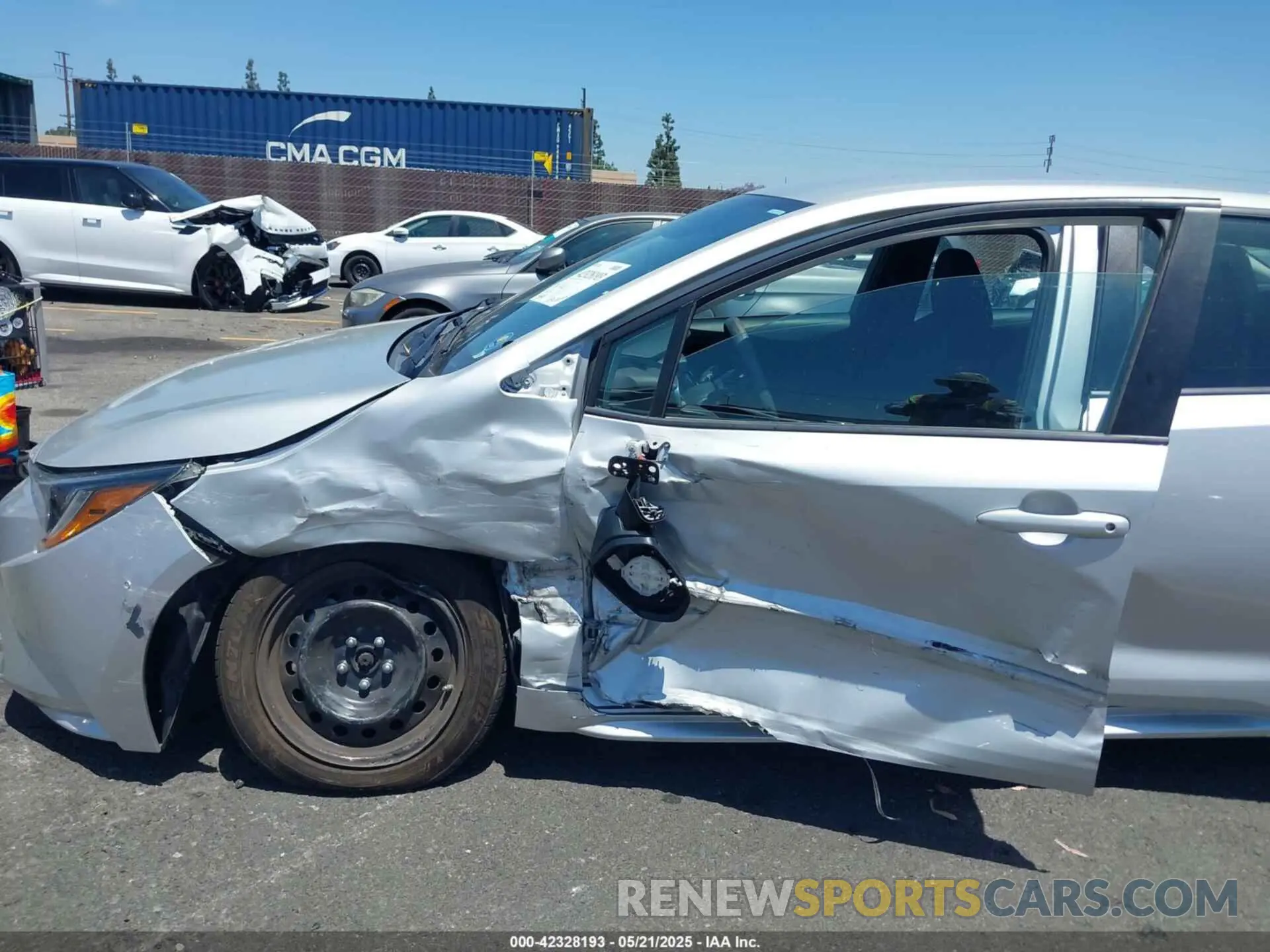 6 Photograph of a damaged car 5YFEPMAEXNP278257 TOYOTA COROLLA 2022