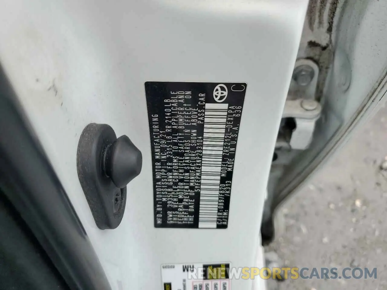 13 Photograph of a damaged car 5YFEPMAEXNP283104 TOYOTA COROLLA 2022