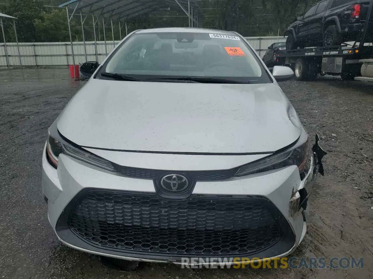 5 Photograph of a damaged car 5YFEPMAEXNP287377 TOYOTA COROLLA 2022