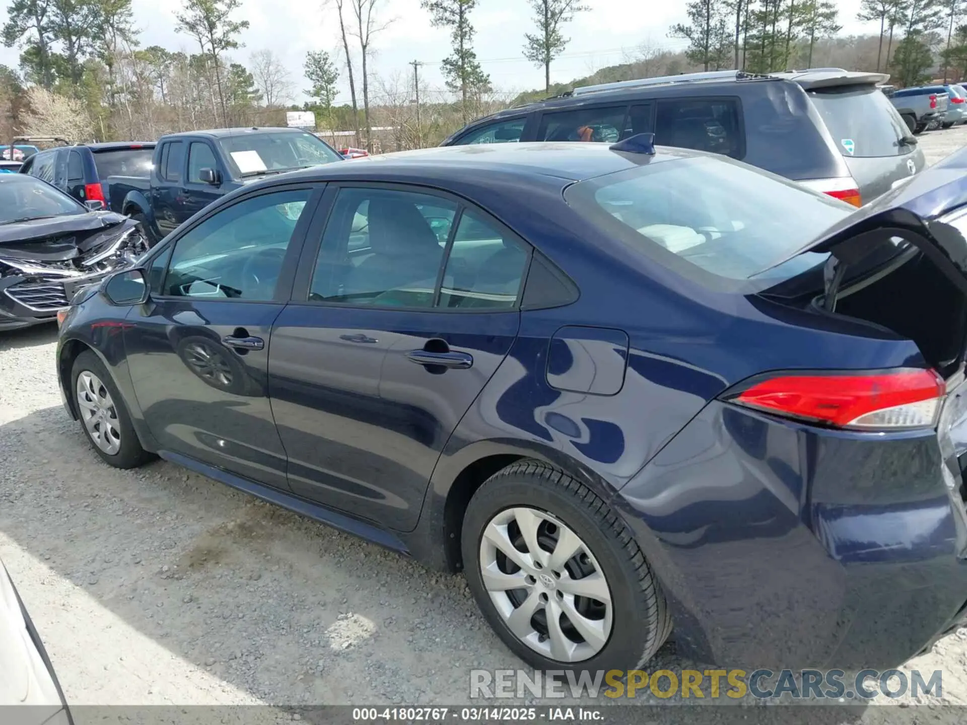 14 Photograph of a damaged car 5YFEPMAEXNP292675 TOYOTA COROLLA 2022