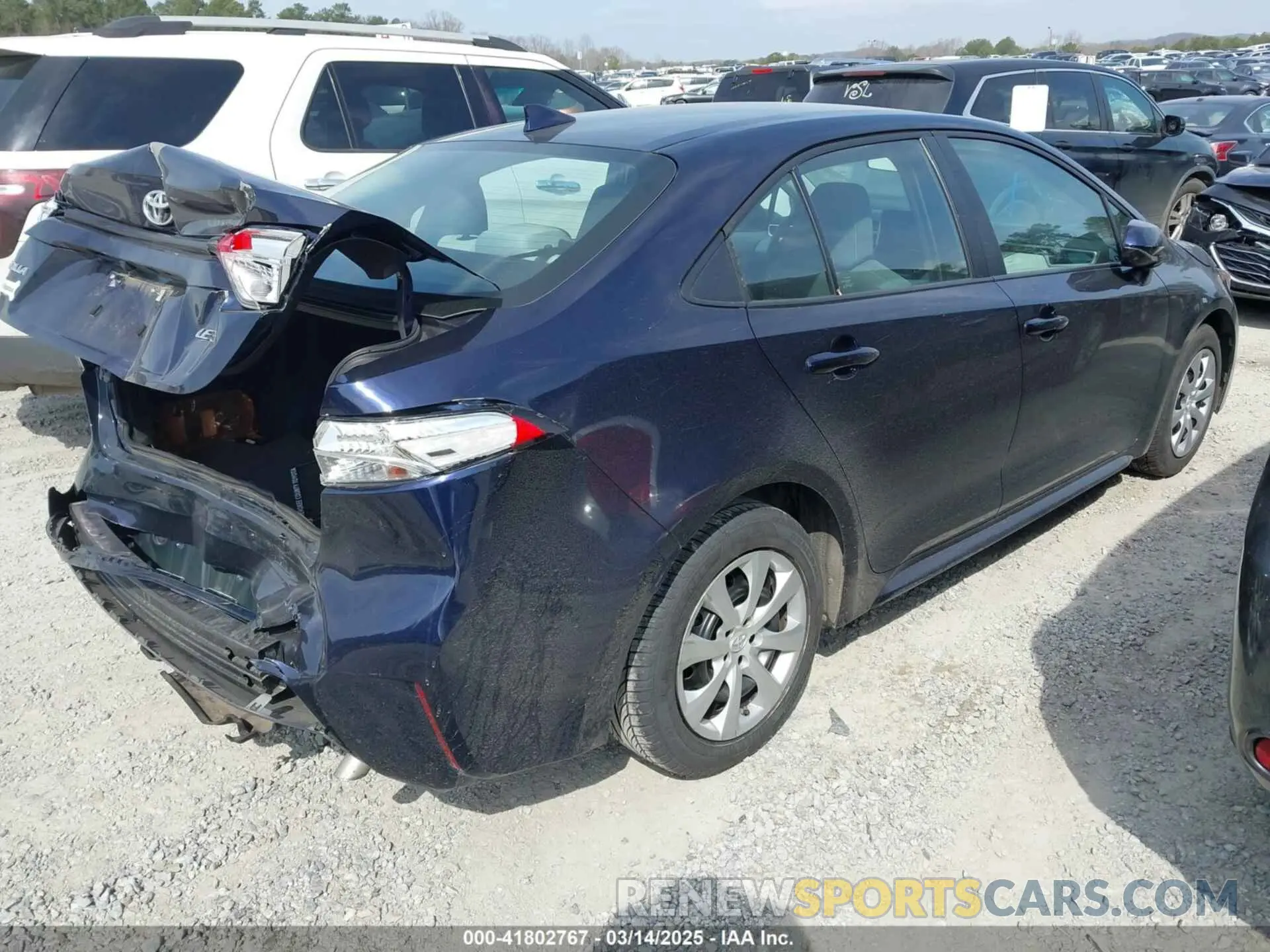 4 Photograph of a damaged car 5YFEPMAEXNP292675 TOYOTA COROLLA 2022