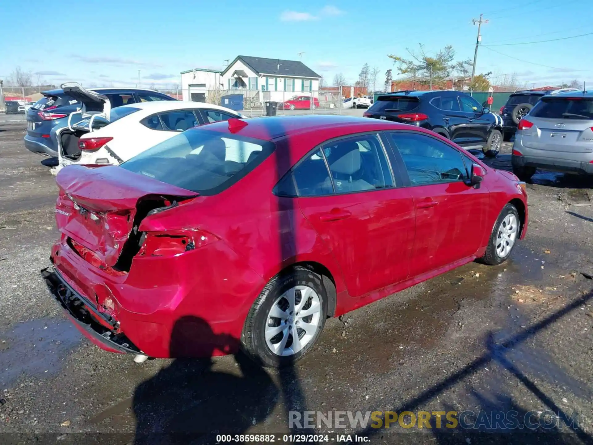 4 Photograph of a damaged car 5YFEPMAEXNP318756 TOYOTA COROLLA 2022