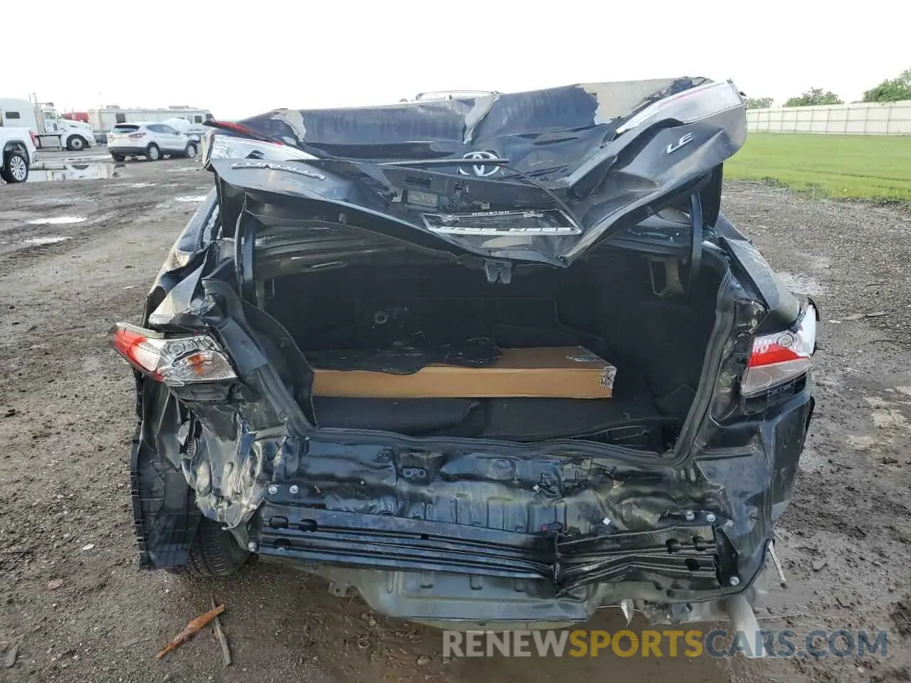 6 Photograph of a damaged car 5YFEPMAEXNP320958 TOYOTA COROLLA 2022
