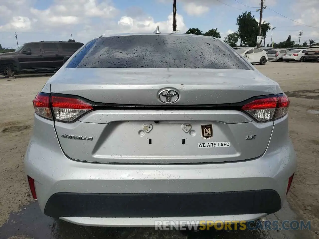 6 Photograph of a damaged car 5YFEPMAEXNP332799 TOYOTA COROLLA 2022