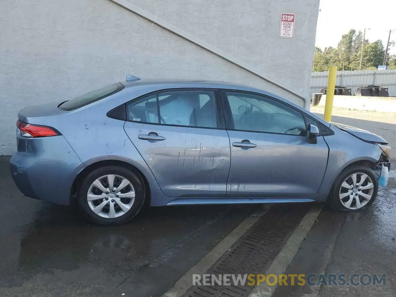 3 Photograph of a damaged car 5YFEPMAEXNP339087 TOYOTA COROLLA 2022