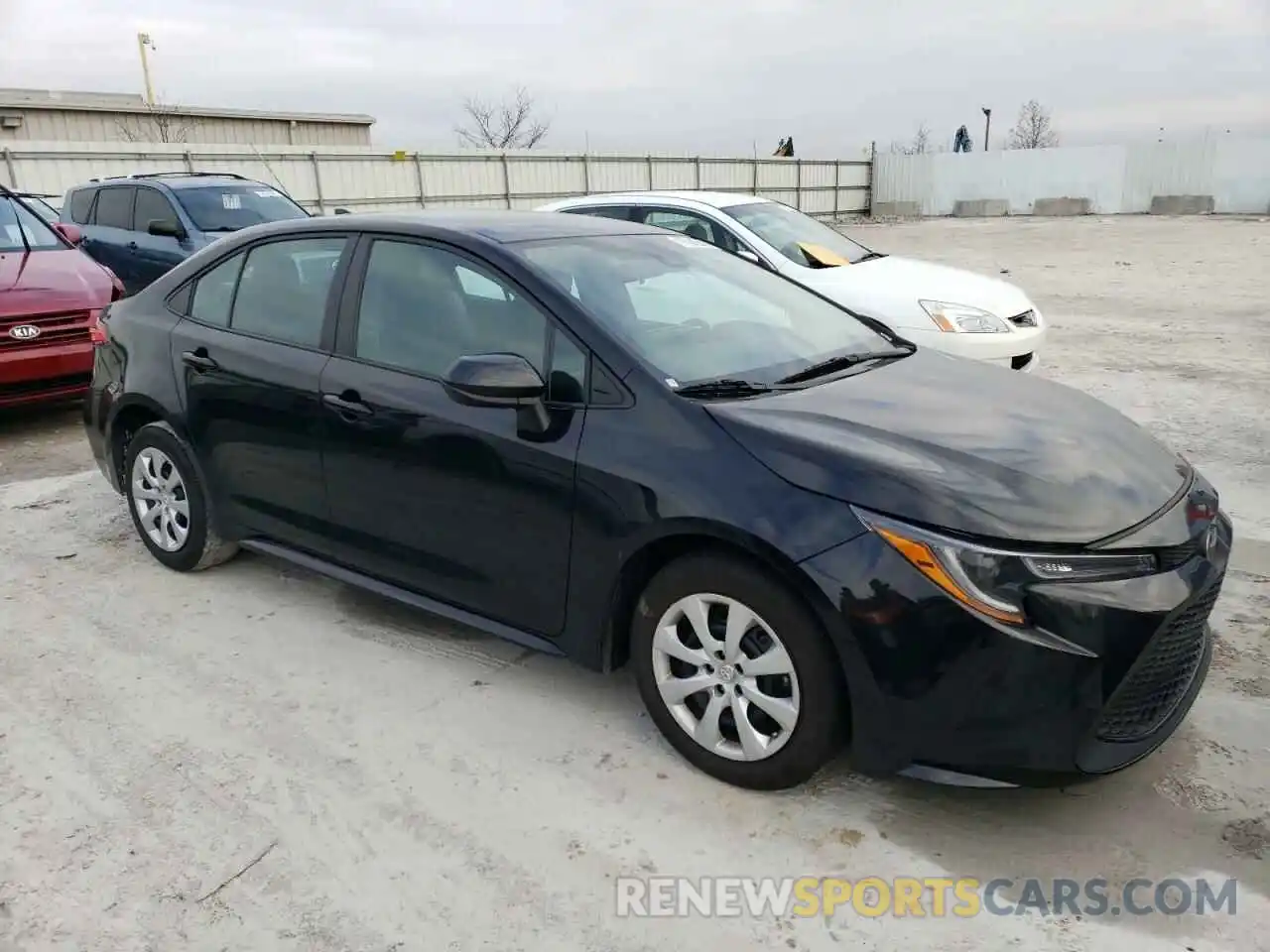 4 Photograph of a damaged car 5YFEPMAEXNP341079 TOYOTA COROLLA 2022