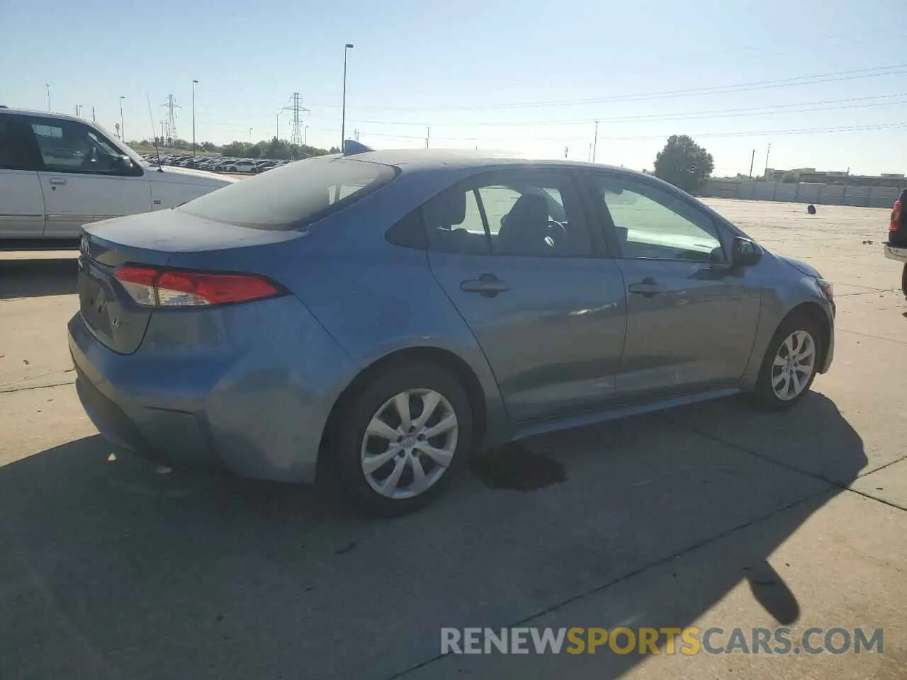 3 Photograph of a damaged car 5YFEPMAEXNP341552 TOYOTA COROLLA 2022