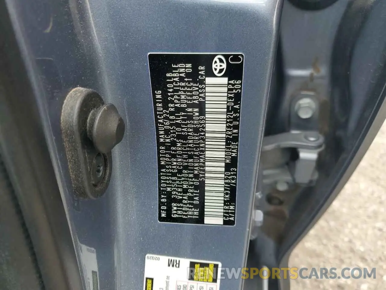 13 Photograph of a damaged car 5YFEPMAEXNP342569 TOYOTA COROLLA 2022