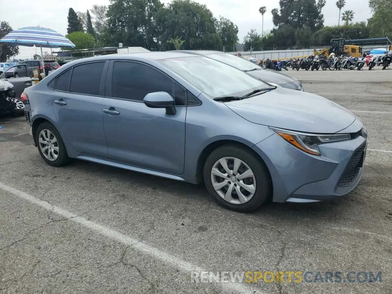 4 Photograph of a damaged car 5YFEPMAEXNP342569 TOYOTA COROLLA 2022