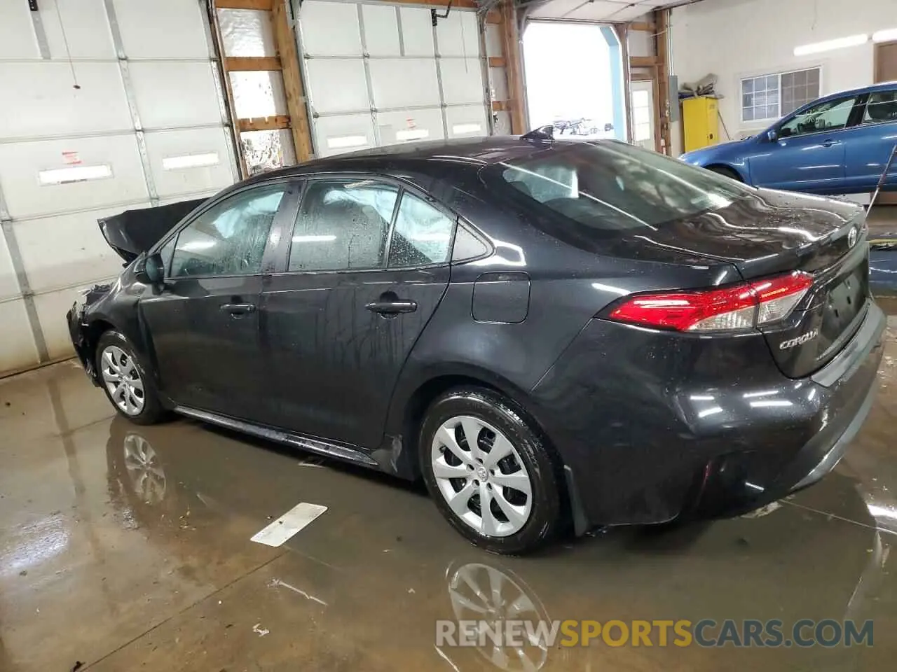 2 Photograph of a damaged car 5YFEPMAEXNP354298 TOYOTA COROLLA 2022