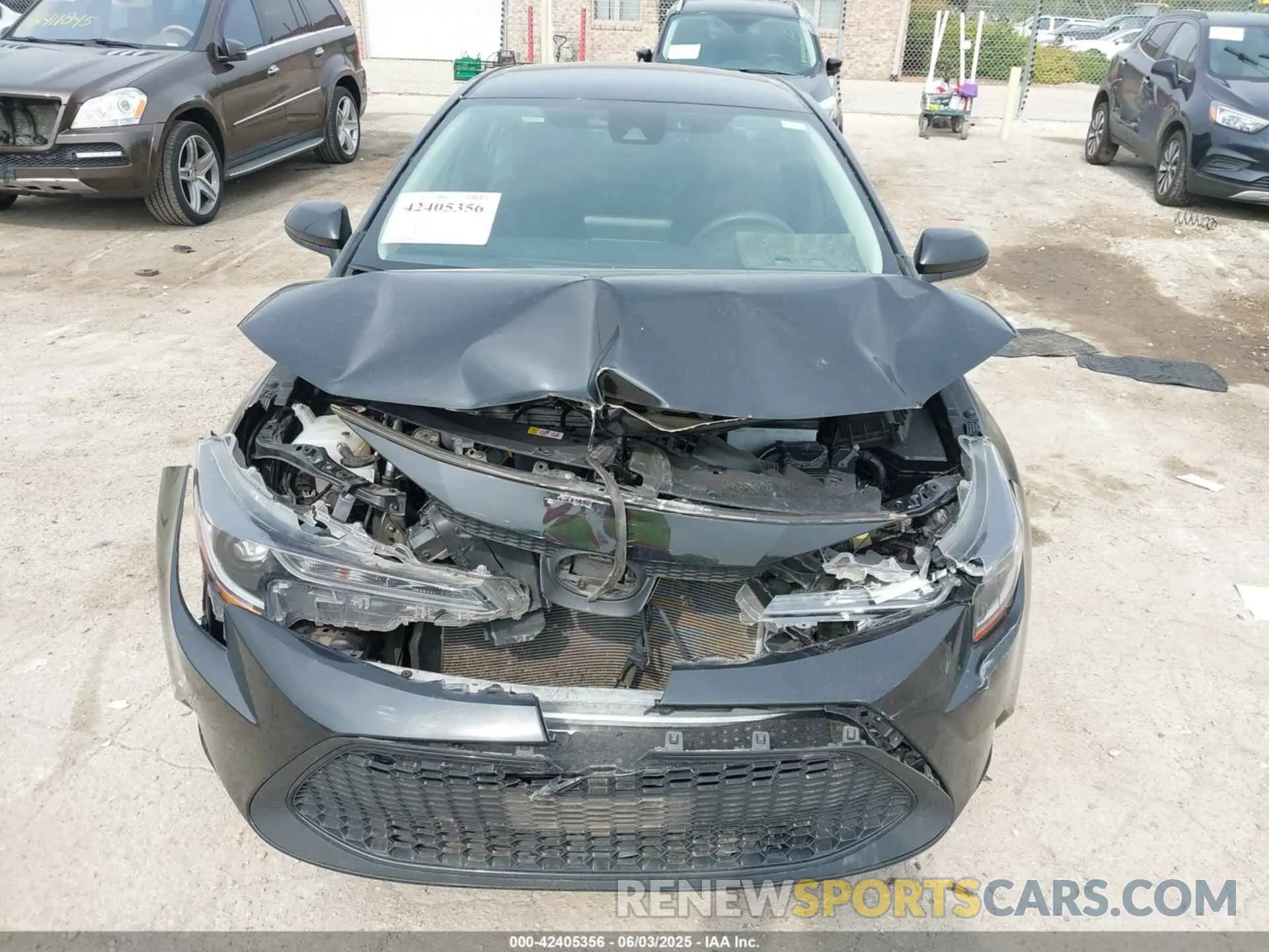 12 Photograph of a damaged car 5YFEPMAEXNP356603 TOYOTA COROLLA 2022