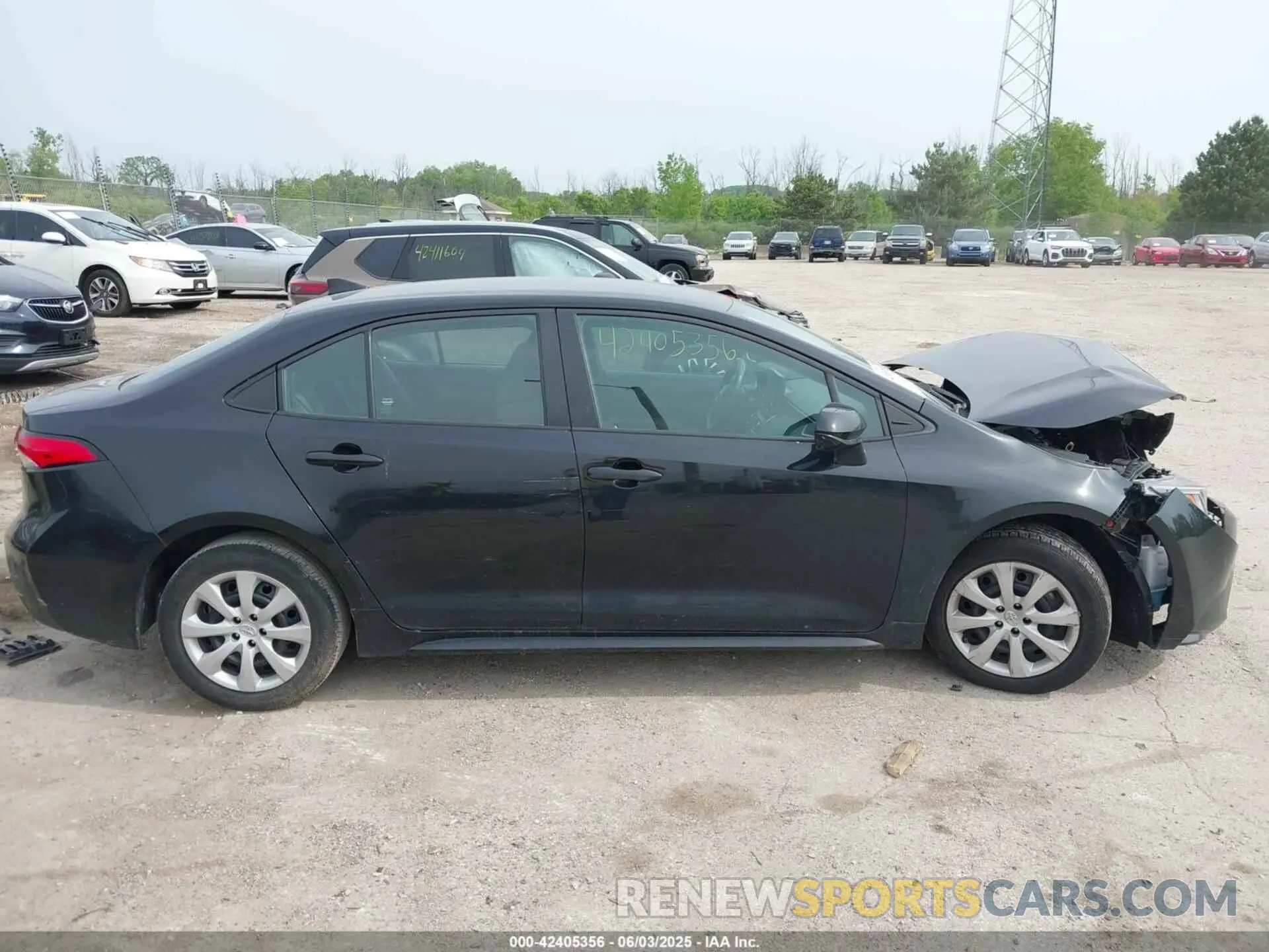 13 Photograph of a damaged car 5YFEPMAEXNP356603 TOYOTA COROLLA 2022