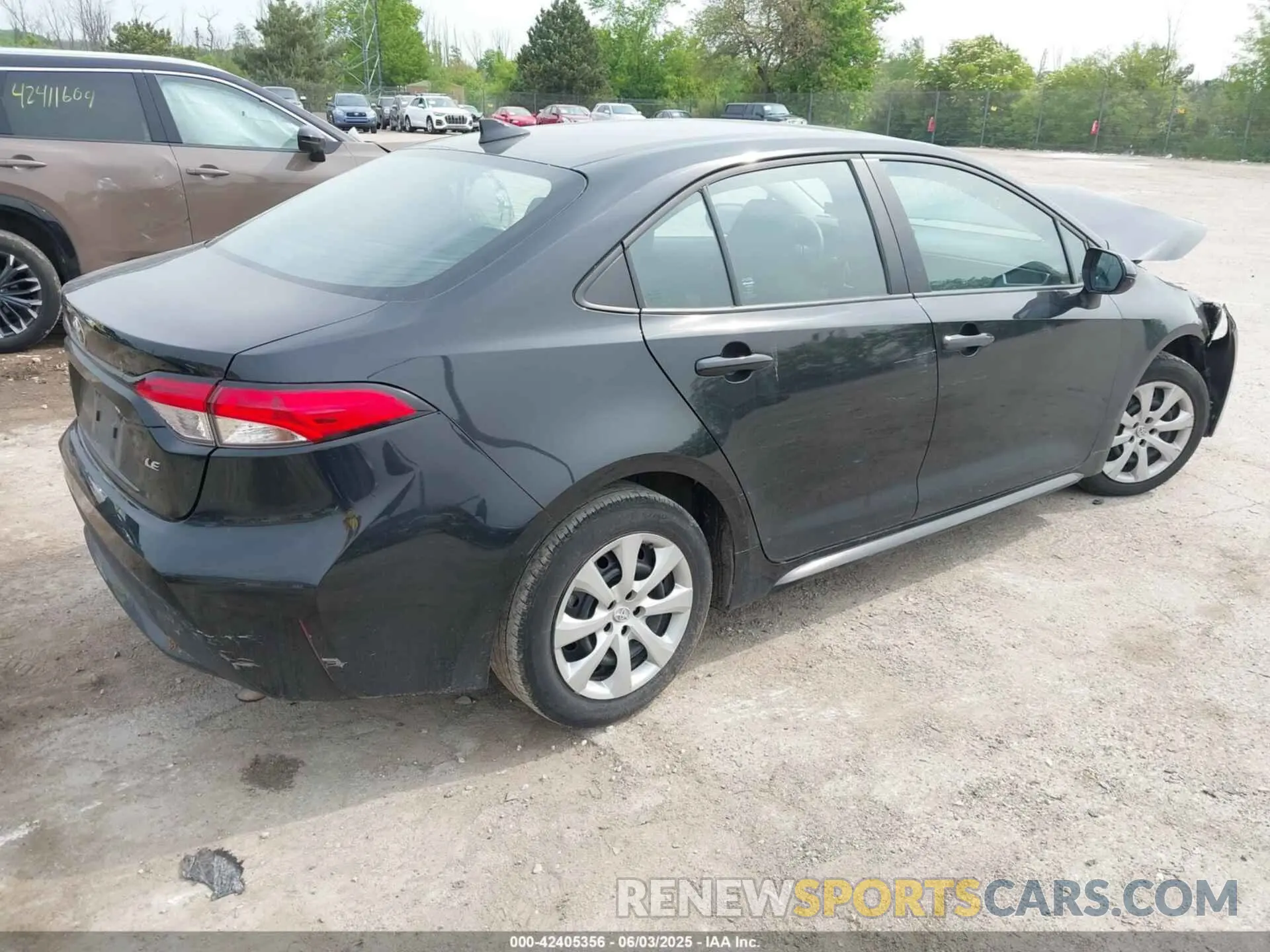 4 Photograph of a damaged car 5YFEPMAEXNP356603 TOYOTA COROLLA 2022