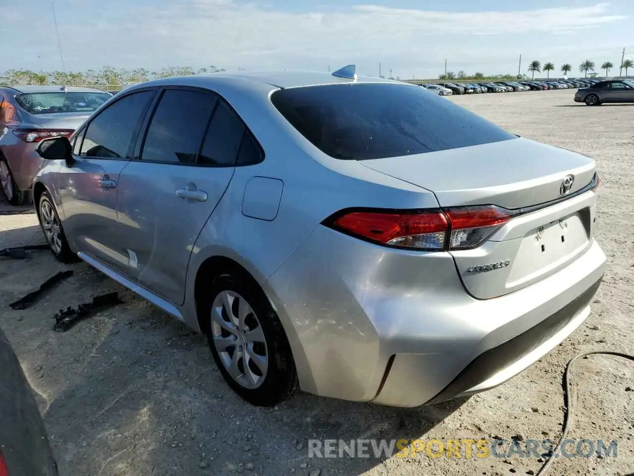 2 Photograph of a damaged car 5YFEPMAEXNP359873 TOYOTA COROLLA 2022