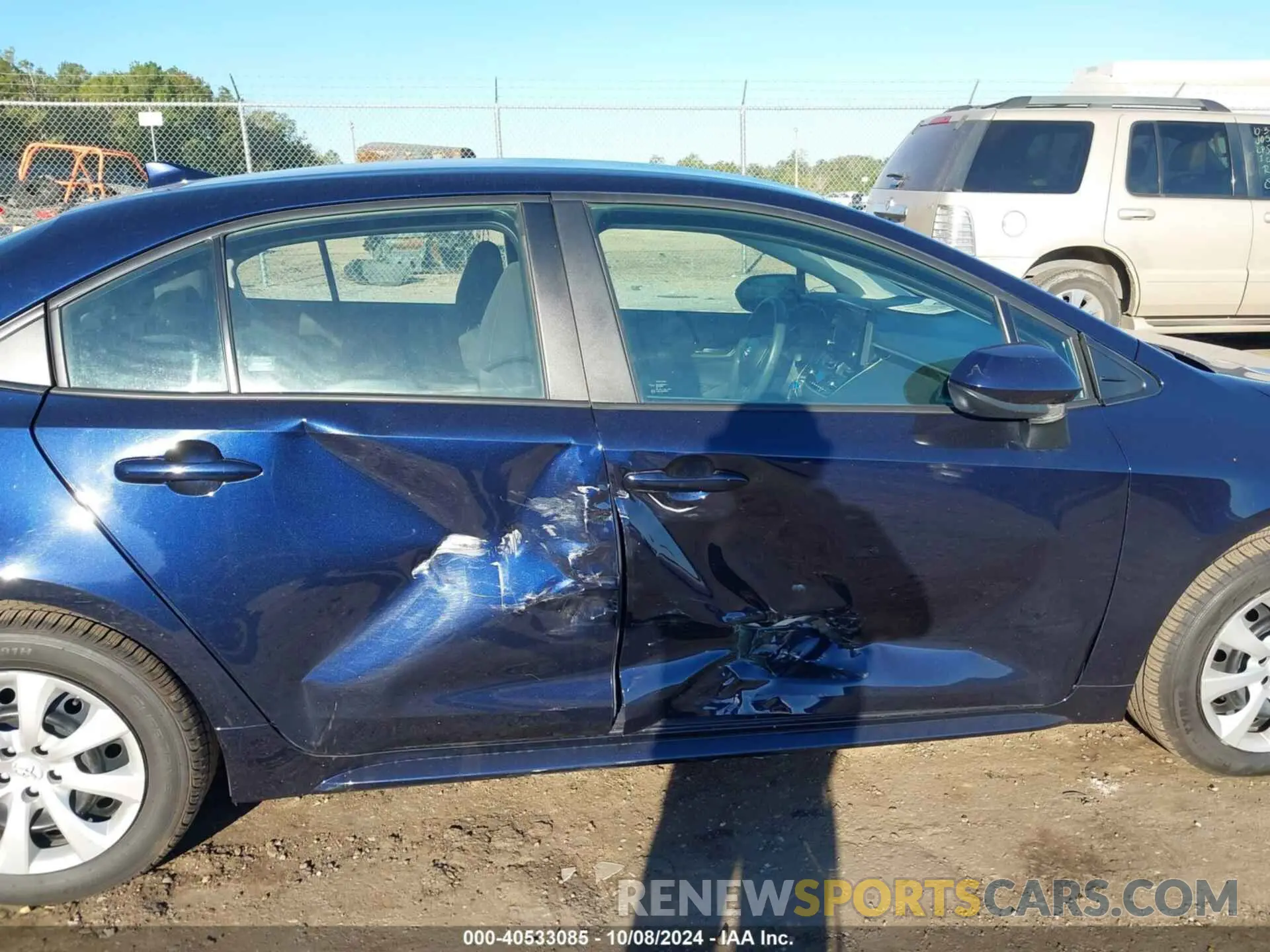 13 Photograph of a damaged car 5YFEPMAEXNP368511 TOYOTA COROLLA 2022