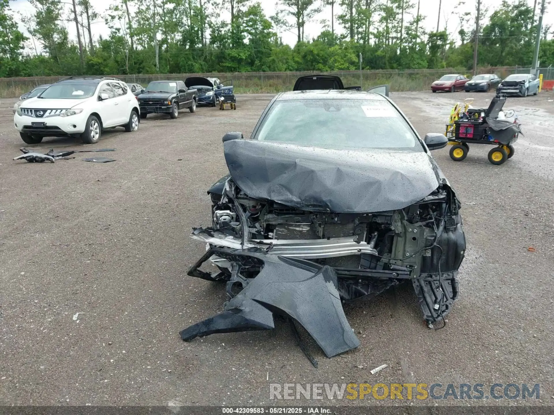 13 Photograph of a damaged car 5YFEPMAEXNP371201 TOYOTA COROLLA 2022