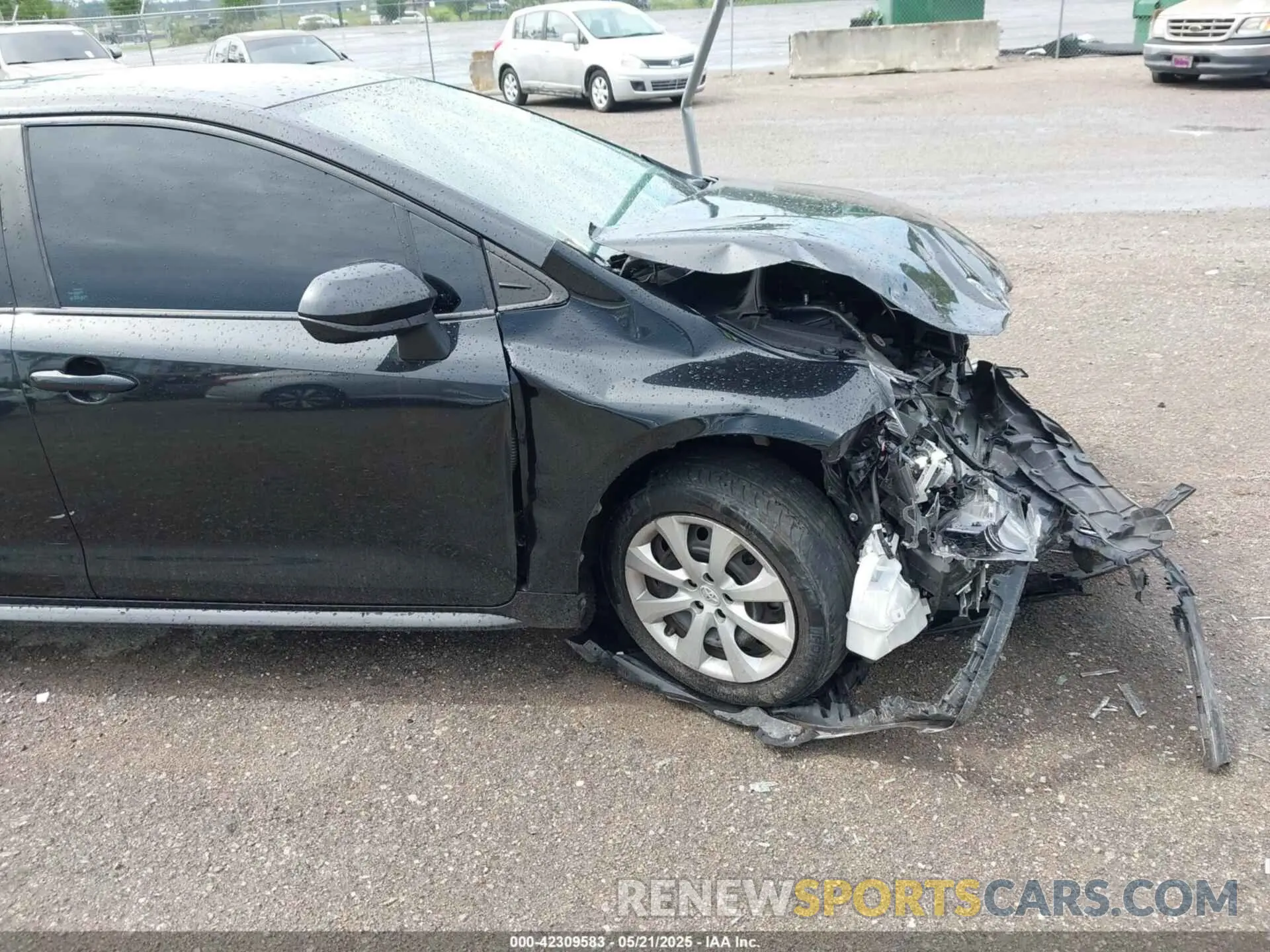 18 Photograph of a damaged car 5YFEPMAEXNP371201 TOYOTA COROLLA 2022