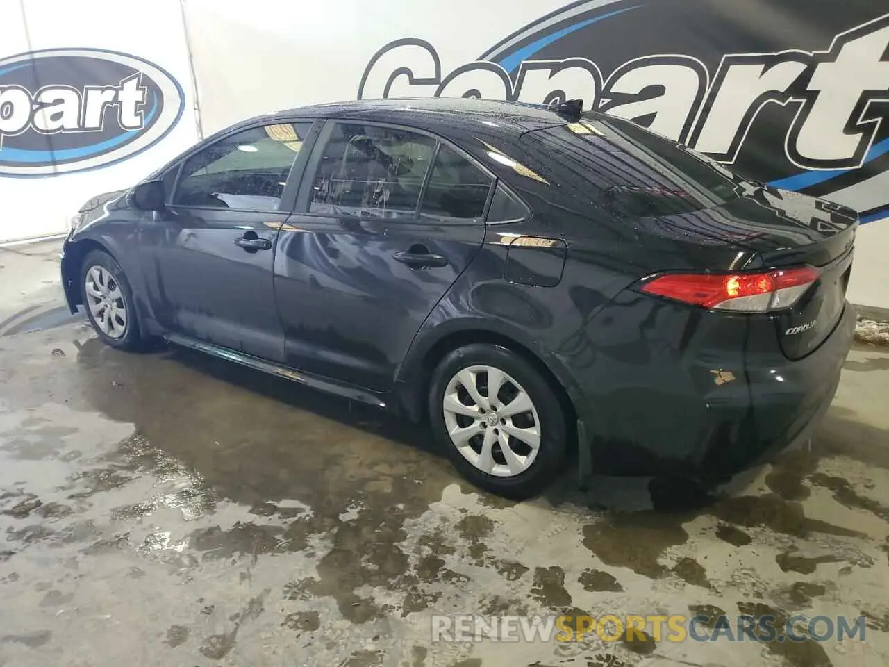 2 Photograph of a damaged car 5YFEPMAEXNP372039 TOYOTA COROLLA 2022