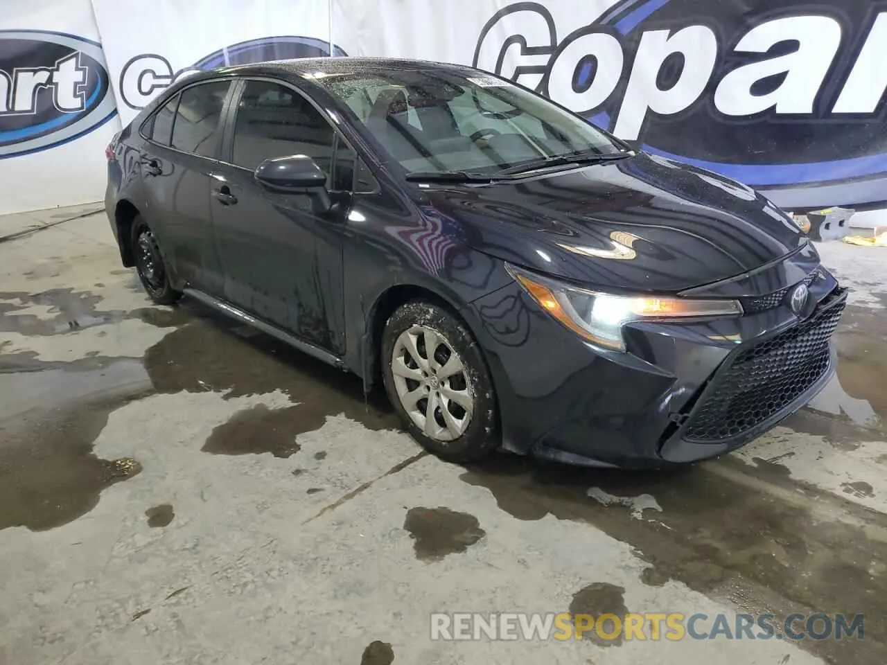 4 Photograph of a damaged car 5YFEPMAEXNP372039 TOYOTA COROLLA 2022