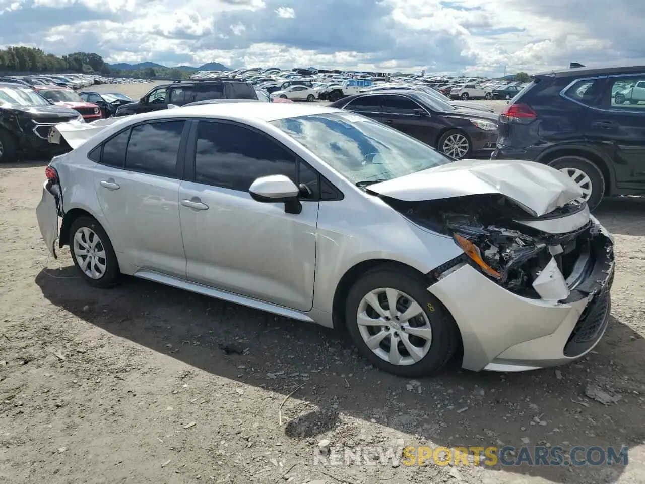 4 Photograph of a damaged car 5YFEPMAEXNP383333 TOYOTA COROLLA 2022