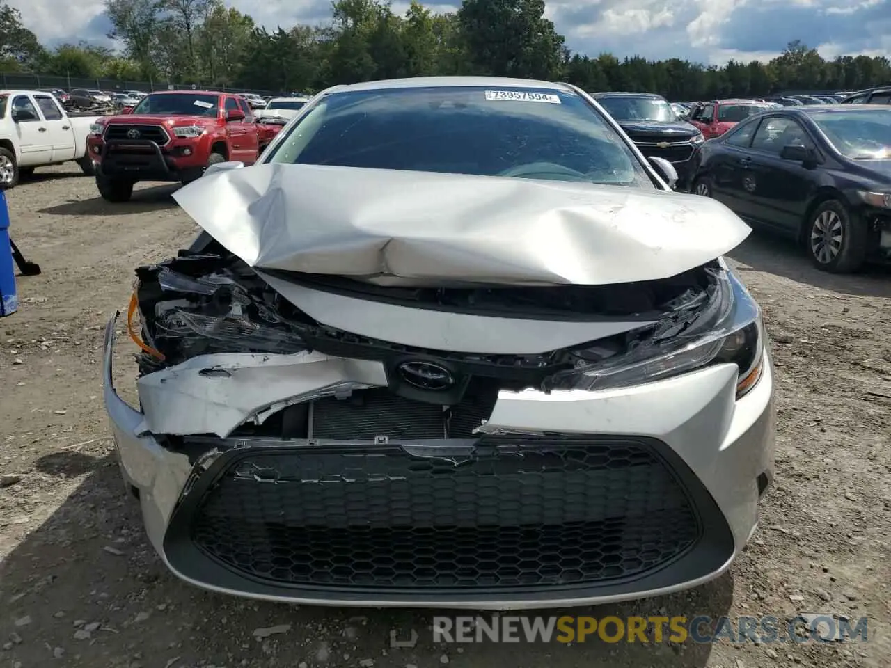 5 Photograph of a damaged car 5YFEPMAEXNP383333 TOYOTA COROLLA 2022