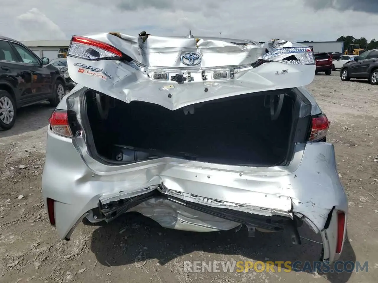 6 Photograph of a damaged car 5YFEPMAEXNP383333 TOYOTA COROLLA 2022