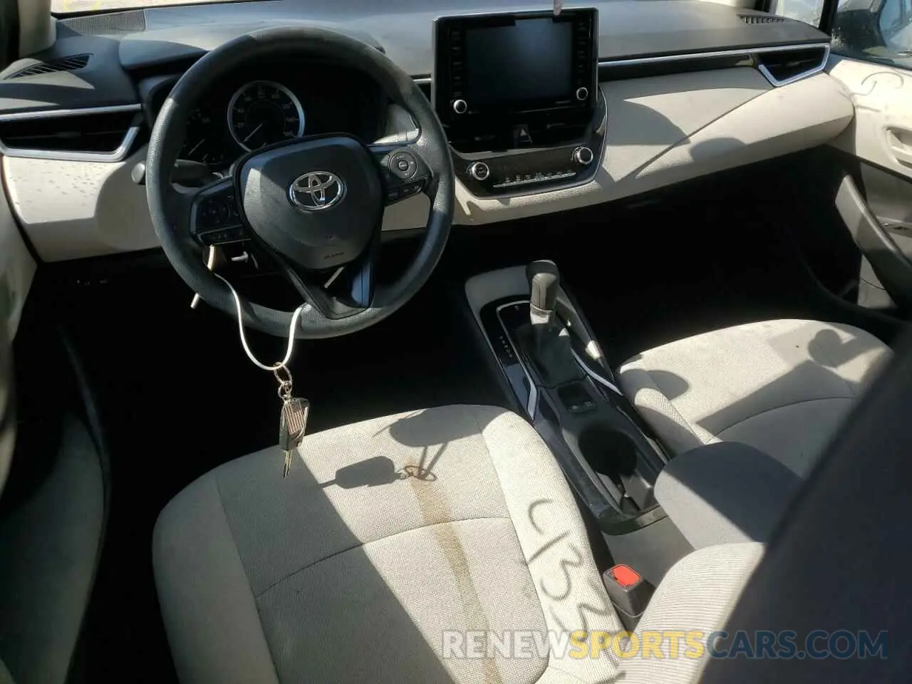8 Photograph of a damaged car 5YFEPMAEXNP390010 TOYOTA COROLLA 2022