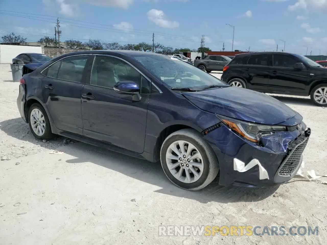 4 Photograph of a damaged car 5YFFPMAE2NP367079 TOYOTA COROLLA 2022