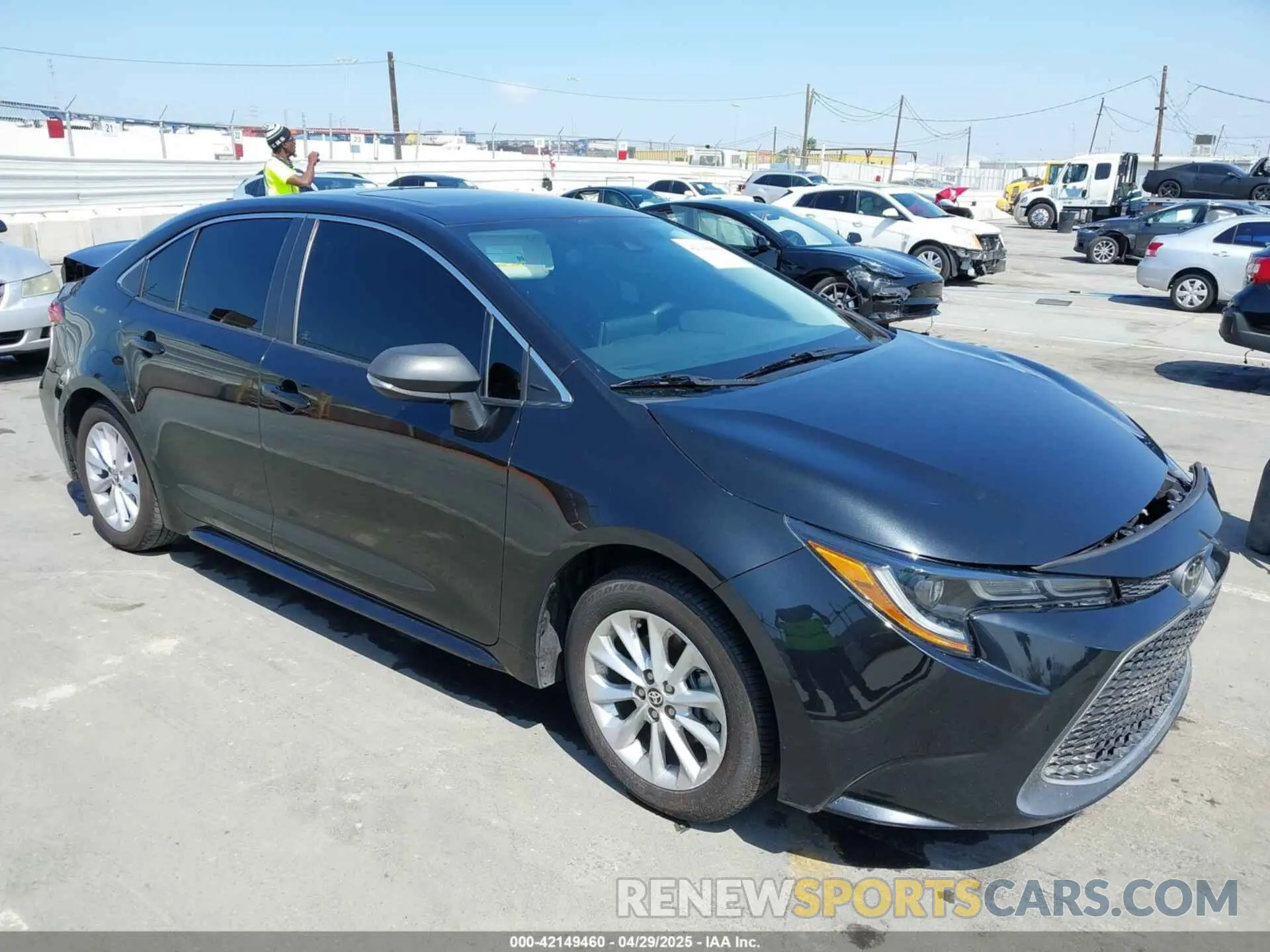 1 Photograph of a damaged car 5YFFPMAE7NP382094 TOYOTA COROLLA 2022