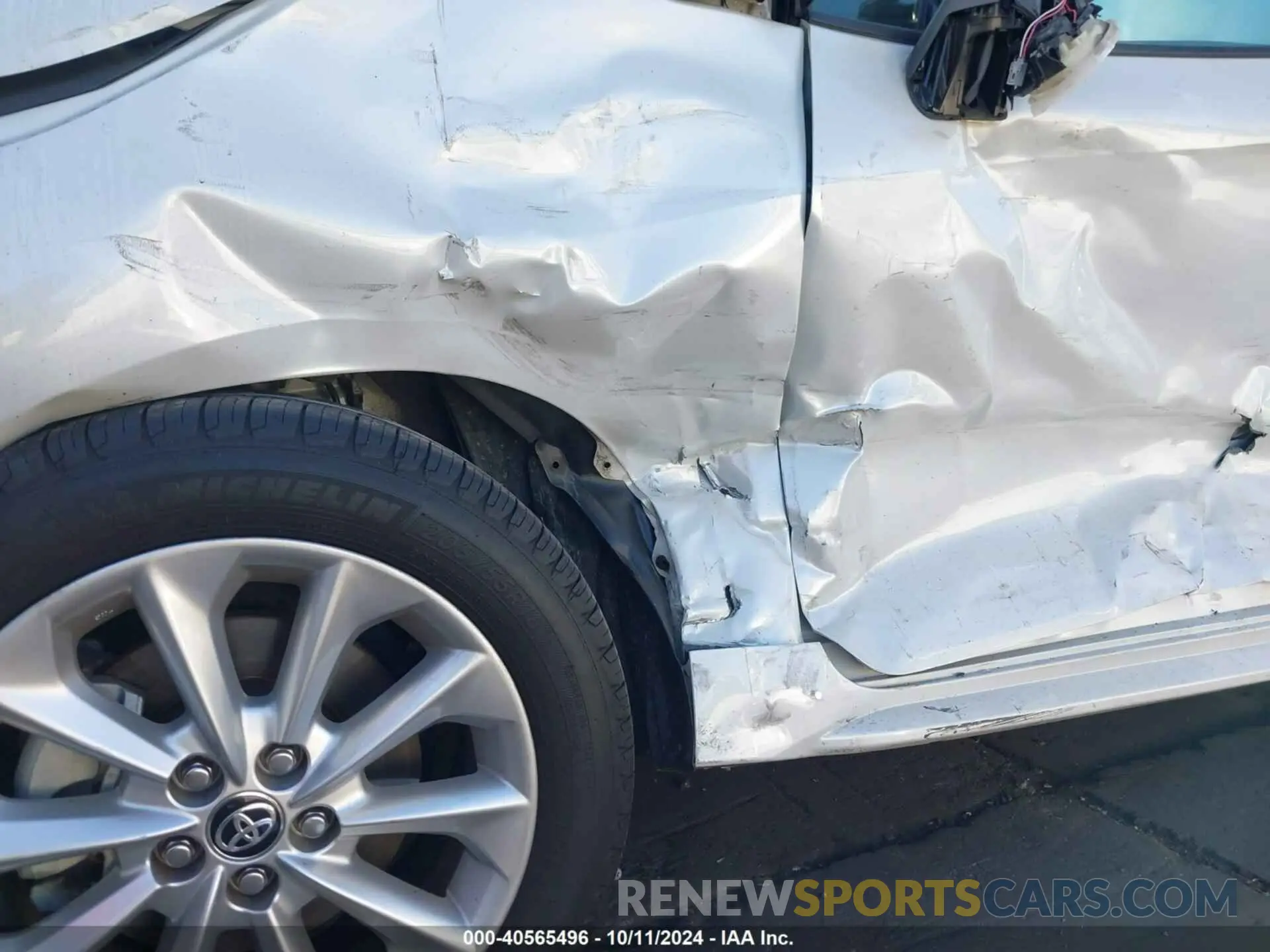 20 Photograph of a damaged car 5YFFPMAE8NP290010 TOYOTA COROLLA 2022