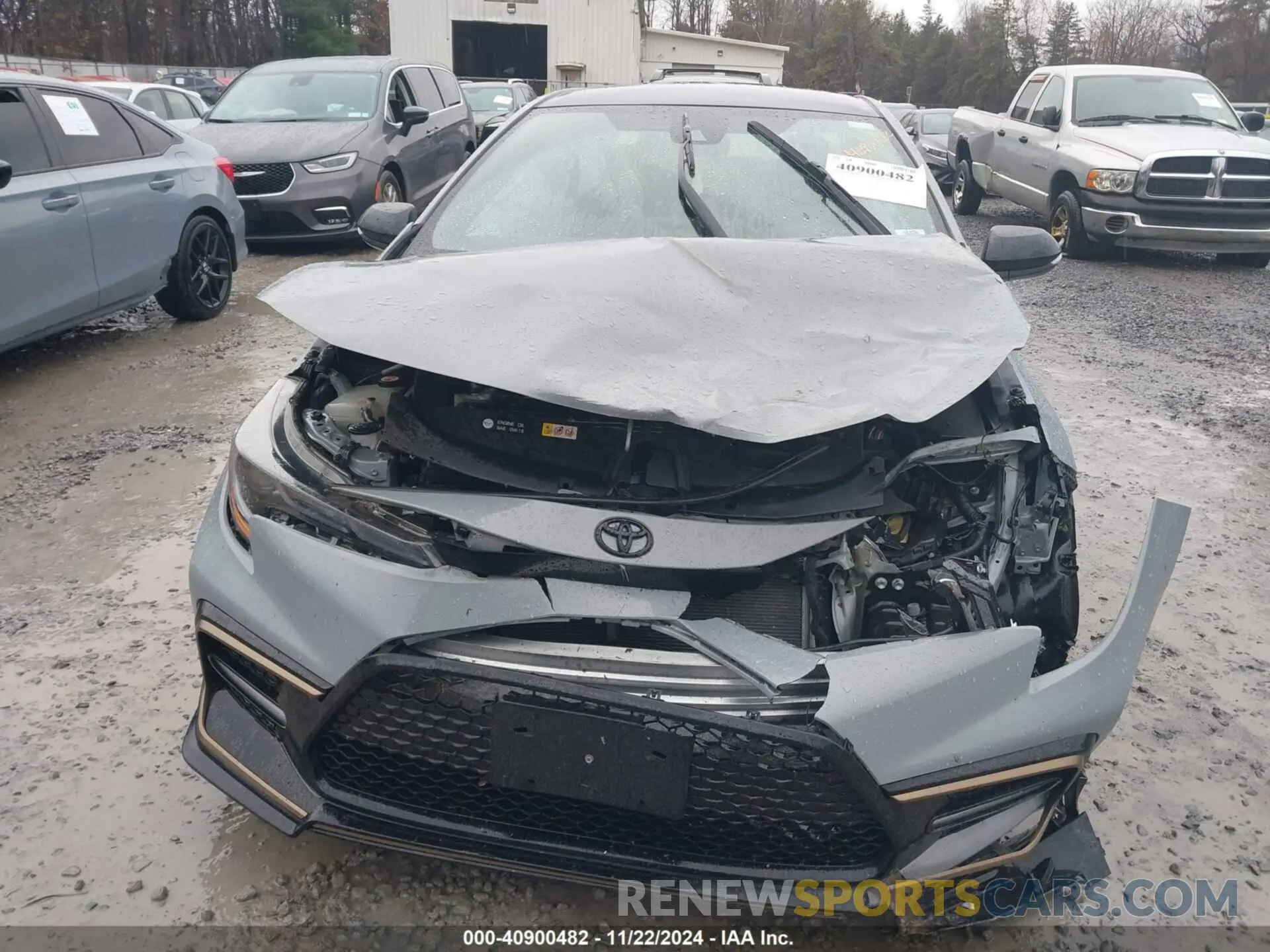 12 Photograph of a damaged car 5YFM4MCE9NP127718 TOYOTA COROLLA 2022