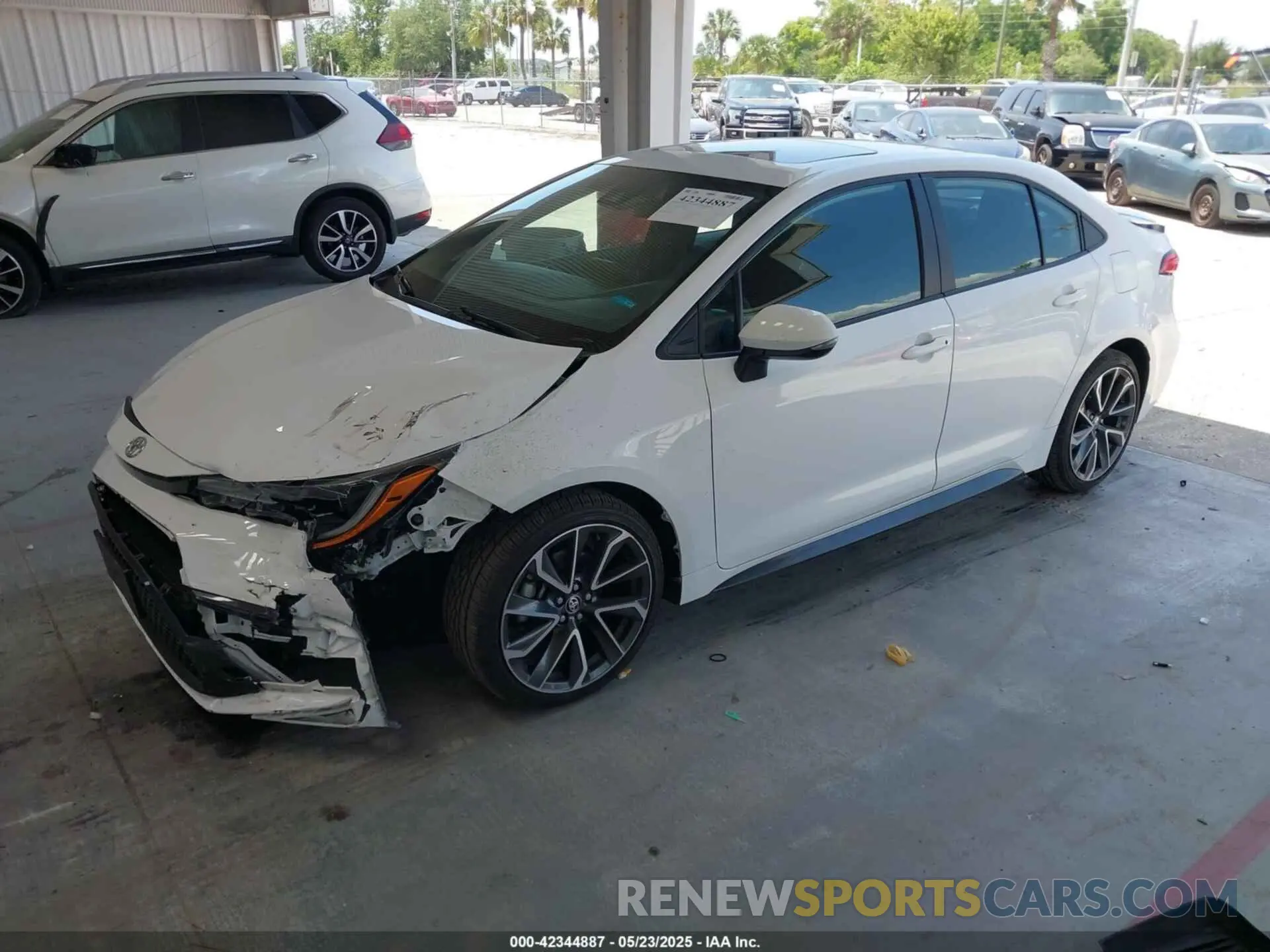 2 Photograph of a damaged car 5YFP4MCE9NP116294 TOYOTA COROLLA 2022