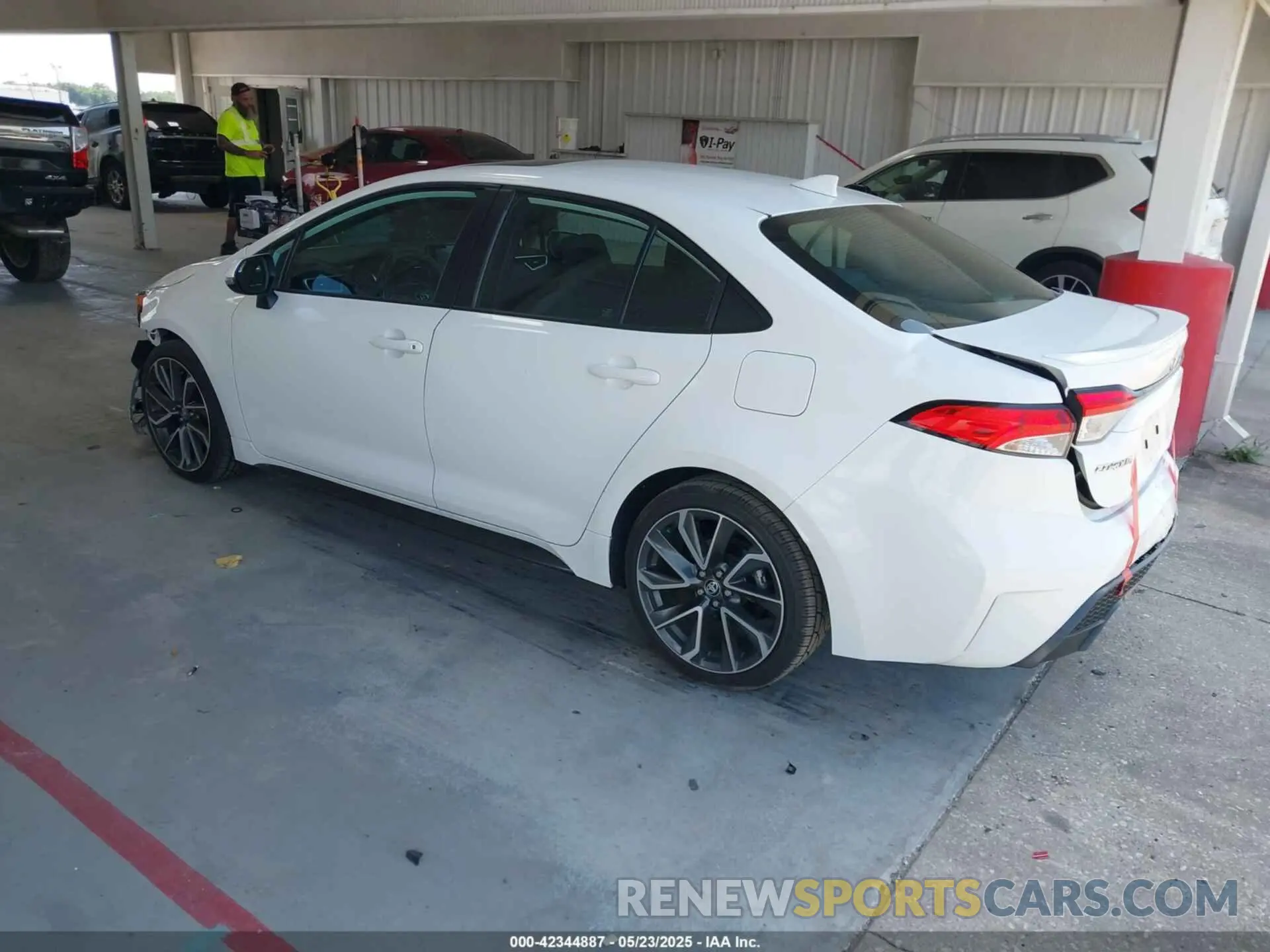 3 Photograph of a damaged car 5YFP4MCE9NP116294 TOYOTA COROLLA 2022